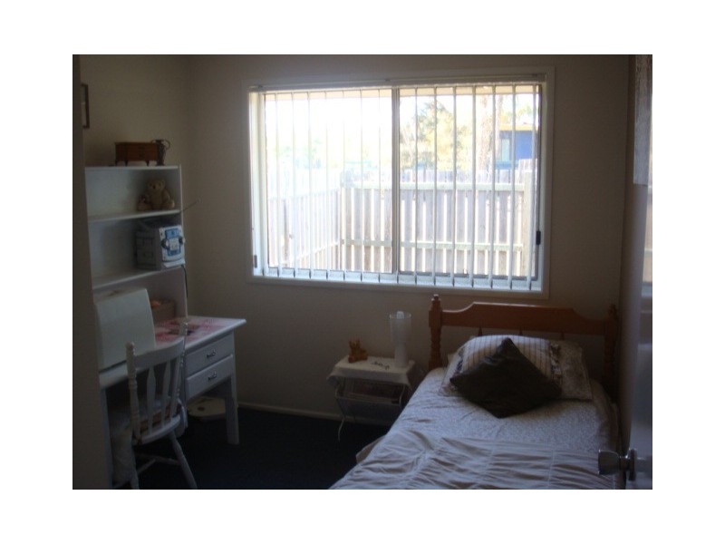 16 Desmond Dr, Toogoom QLD 4655