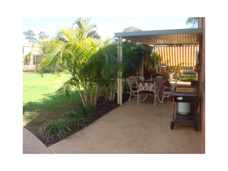 16 Desmond Dr, Toogoom QLD 4655