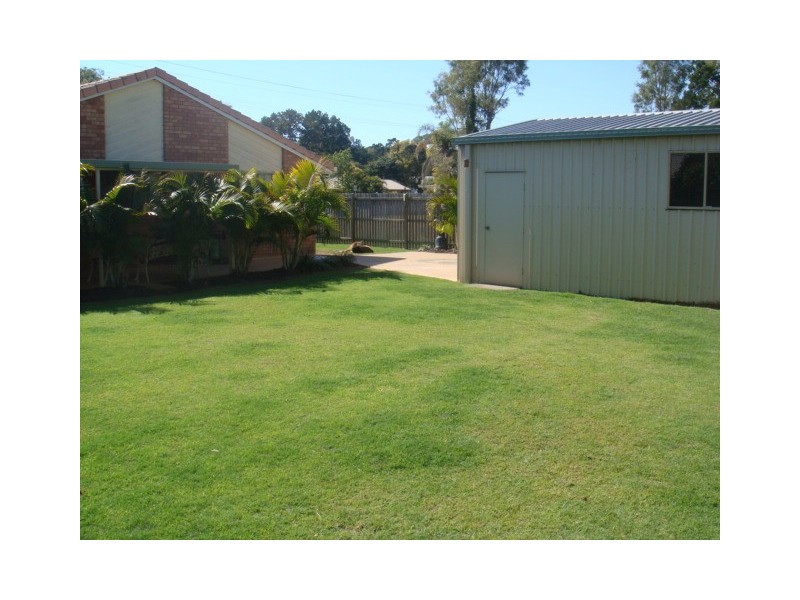 16 Desmond Dr, Toogoom QLD 4655