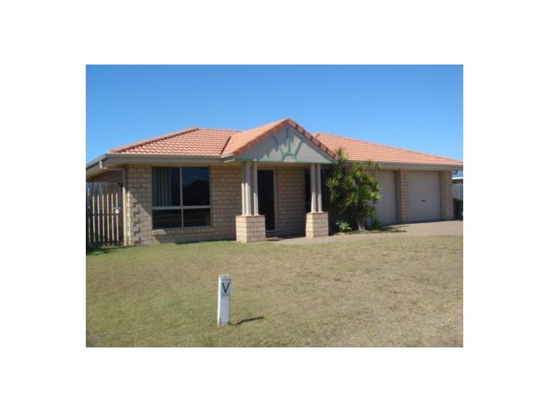 16 Archer Dr, Point Vernon QLD 4655