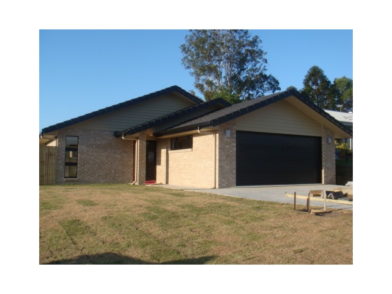 37 Turrum St, Scarness QLD 4655