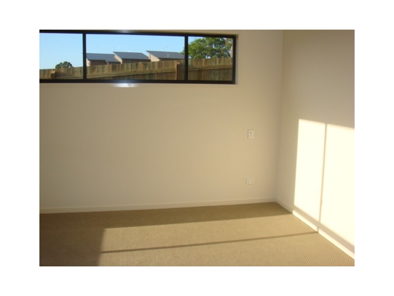 37 Turrum St, Scarness QLD 4655