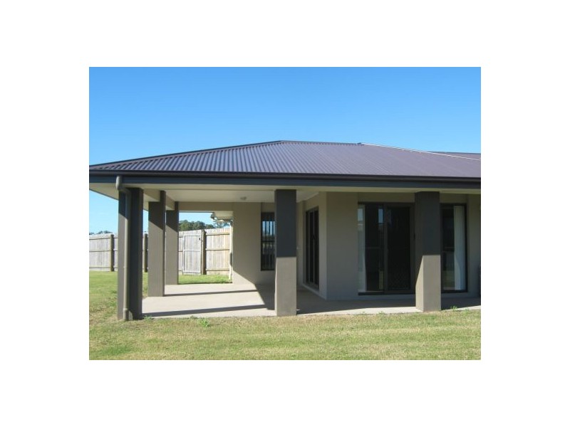 14 BOUNTY CCT, Eli Waters QLD 4655