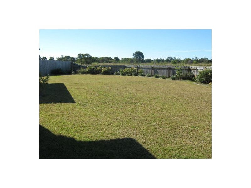 14 BOUNTY CCT, Eli Waters QLD 4655
