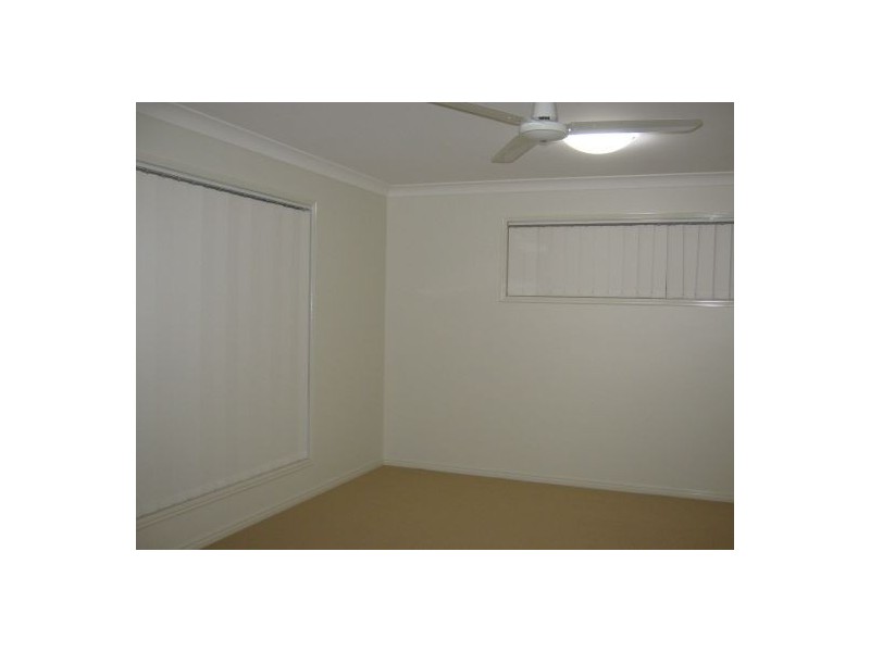 16 BOUNTY CCT, Eli Waters QLD 4655