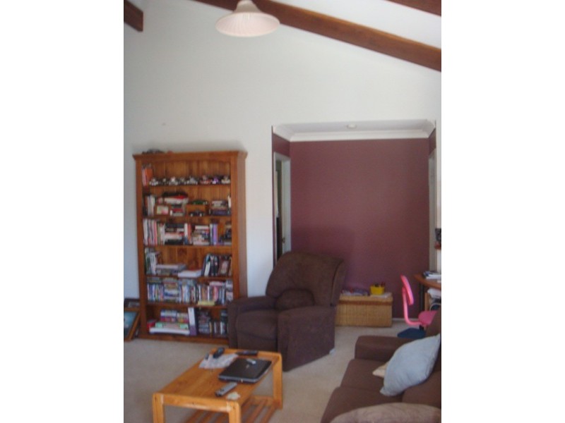 4 Bangalow, Kawungan QLD 4655