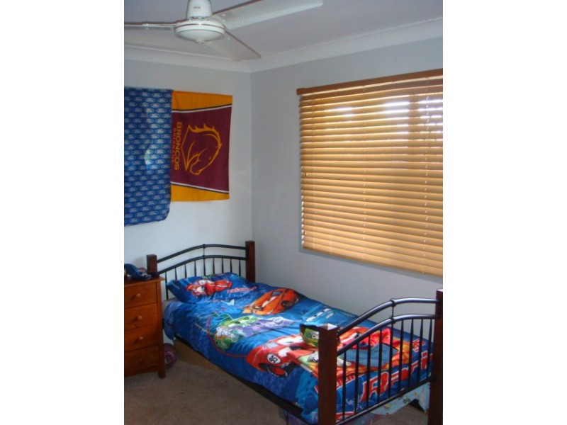 4 Bangalow, Kawungan QLD 4655