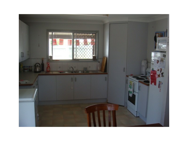 4 Bangalow, Kawungan QLD 4655