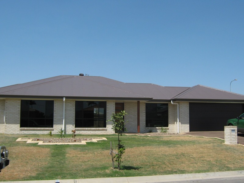 24 MAGELLAN CCT, Urraween QLD 4655