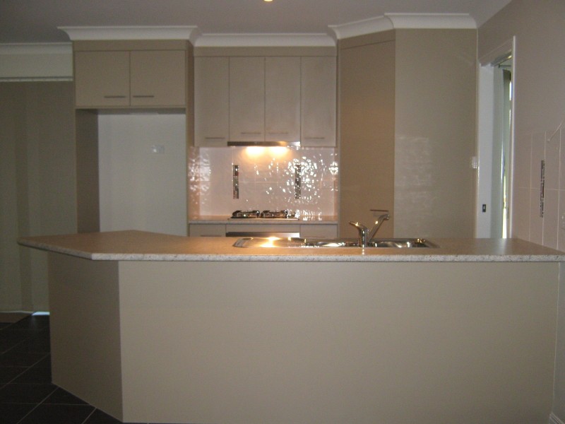 24 MAGELLAN CCT, Urraween QLD 4655