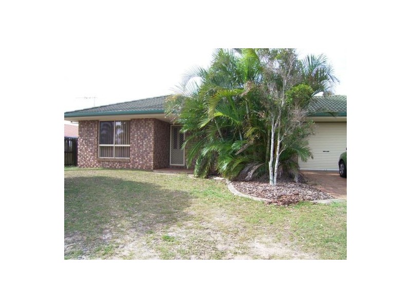 5 Rosella Way, Eli Waters QLD 4655