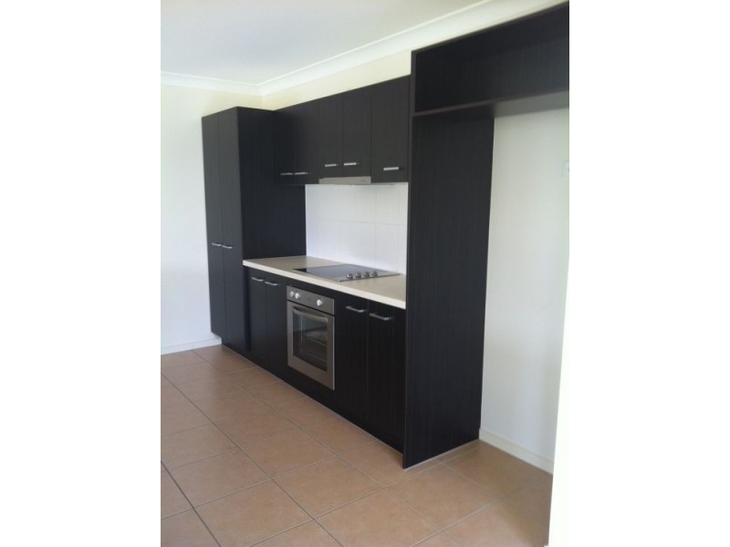 13 GOLDEN GROVE COURT, Eli Waters QLD 4655