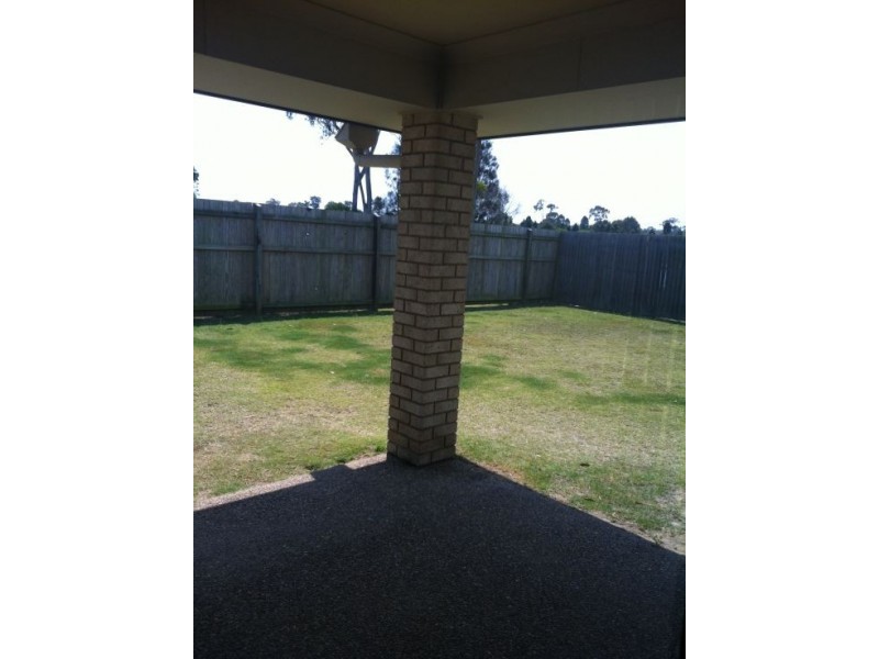 13 GOLDEN GROVE COURT, Eli Waters QLD 4655