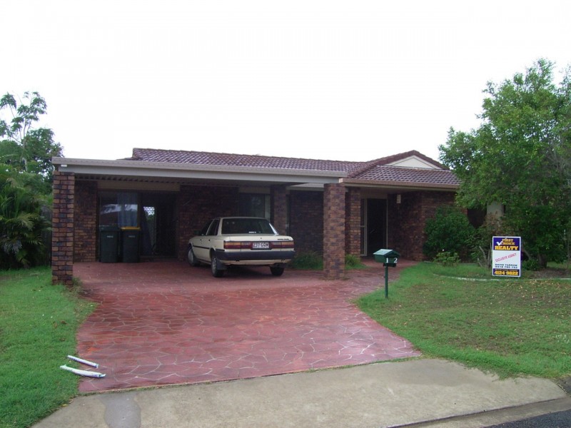 12 GRANADA COURT, Point Vernon QLD 4655