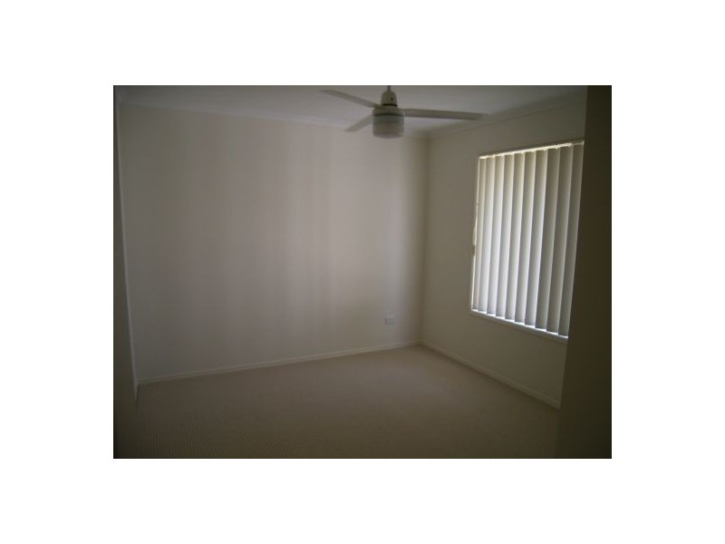 11 KINGSTON COURT, Point Vernon QLD 4655