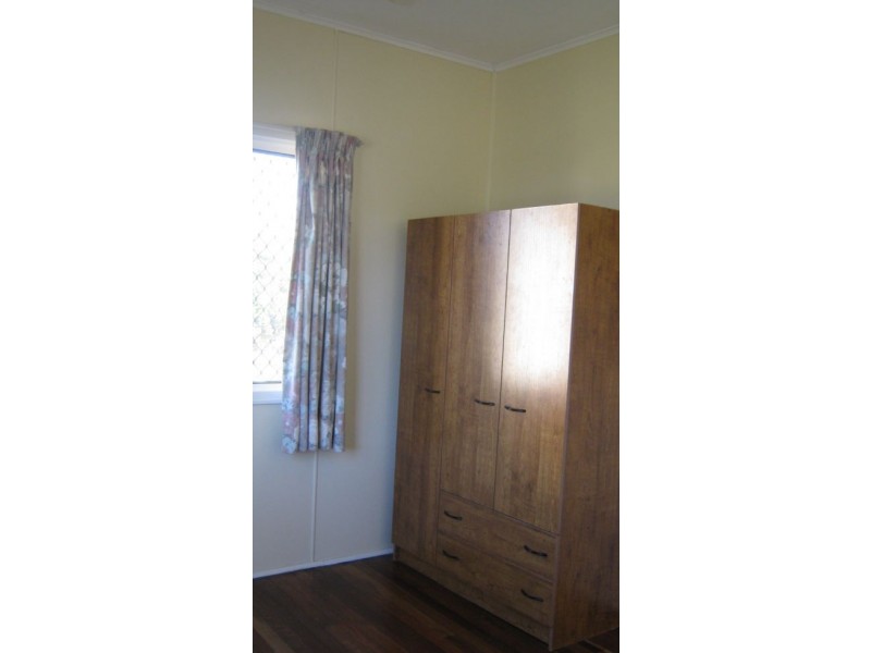 110 CYPRESS STREET, Torquay QLD 4655