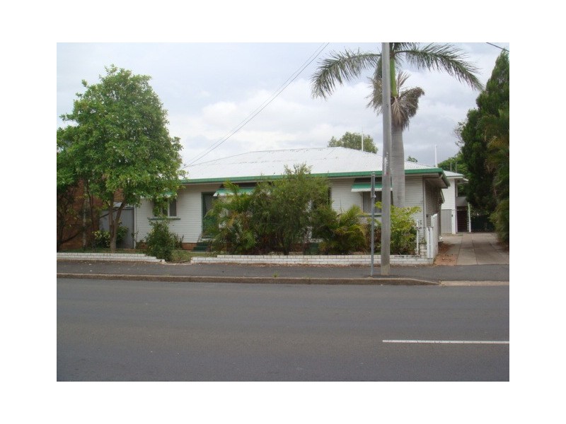 400 Esplanade, Torquay QLD 4655