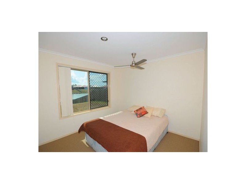 20 Earl St Vincent CCT, Eli Waters QLD 4655