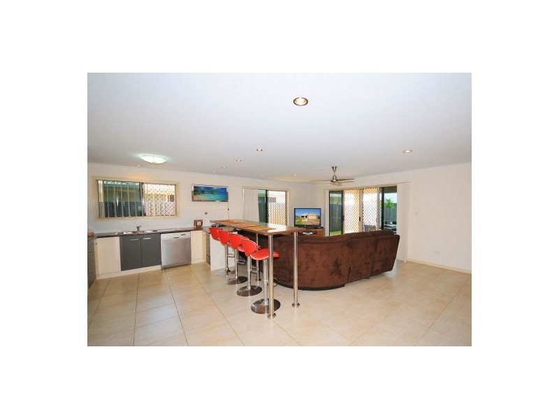 20 Earl St Vincent CCT, Eli Waters QLD 4655