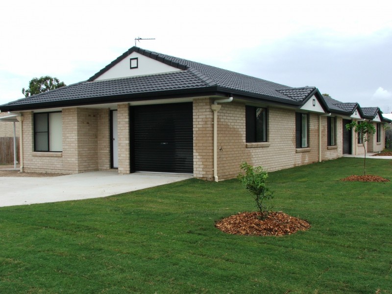 1/117 Urangan St, Urangan QLD 4655