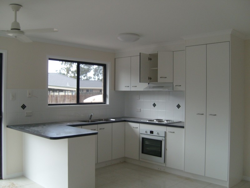 1/117 Urangan St, Urangan QLD 4655