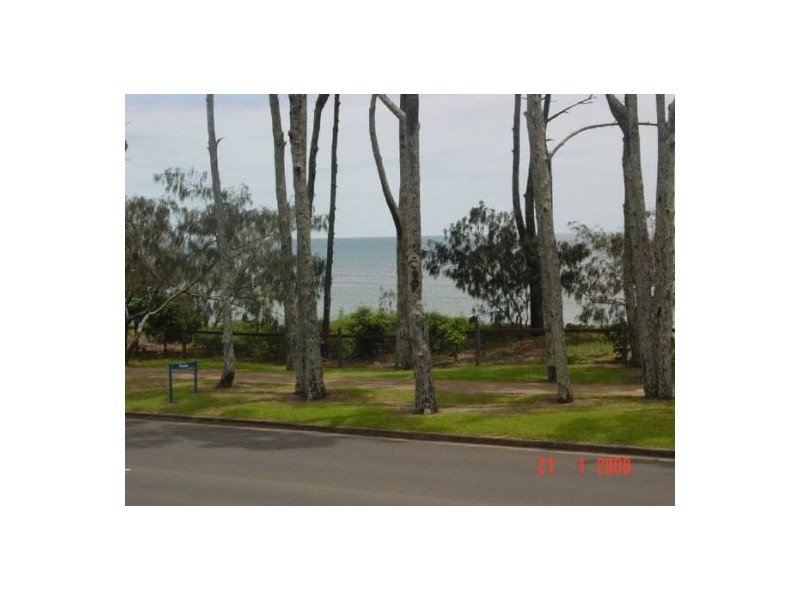 1 / 318 Esplanade, Scarness QLD 4655