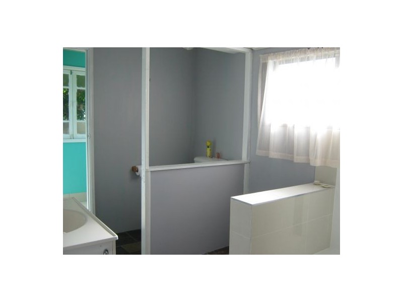 111 Freshwater Street, Torquay QLD 4655