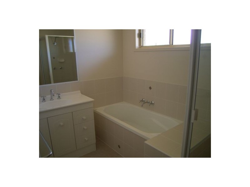 25 Bunya Court, Eli Waters QLD 4655