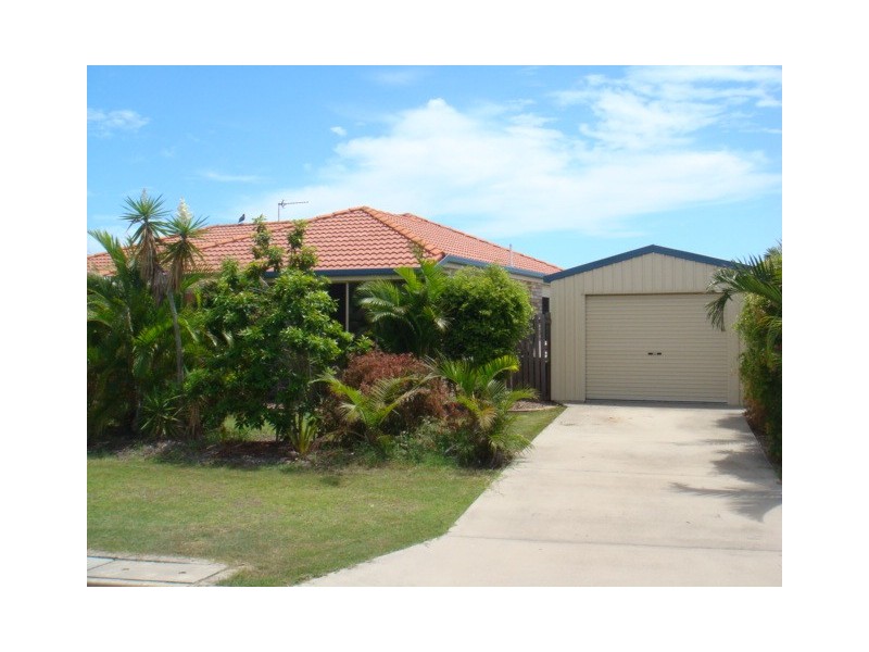 07 Pialba Downs Dr, Eli Waters QLD 4655
