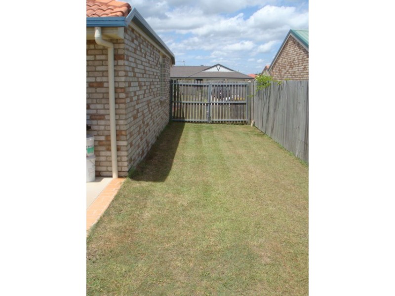 07 Pialba Downs Dr, Eli Waters QLD 4655