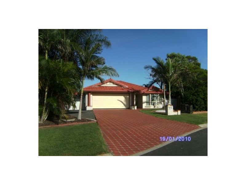 12 Merrilyn Court, Urangan QLD 4655