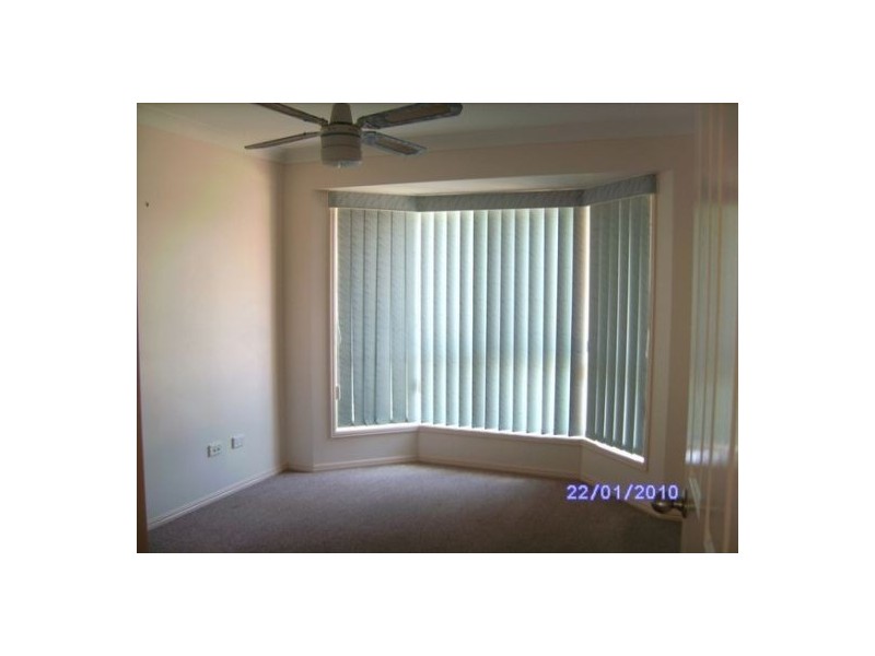 12 Merrilyn Court, Urangan QLD 4655