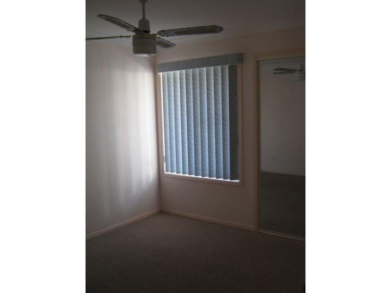 12 Merrilyn Court, Urangan QLD 4655