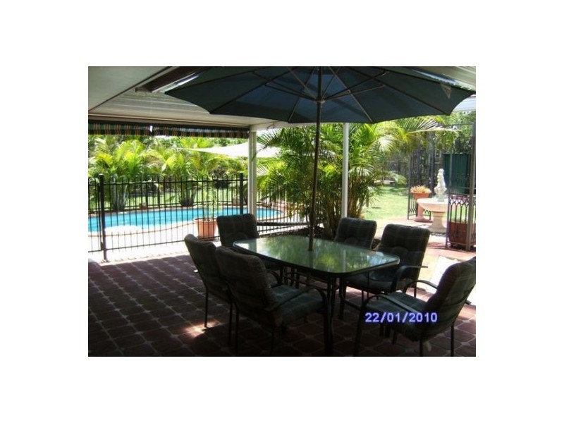 12 Merrilyn Court, Urangan QLD 4655