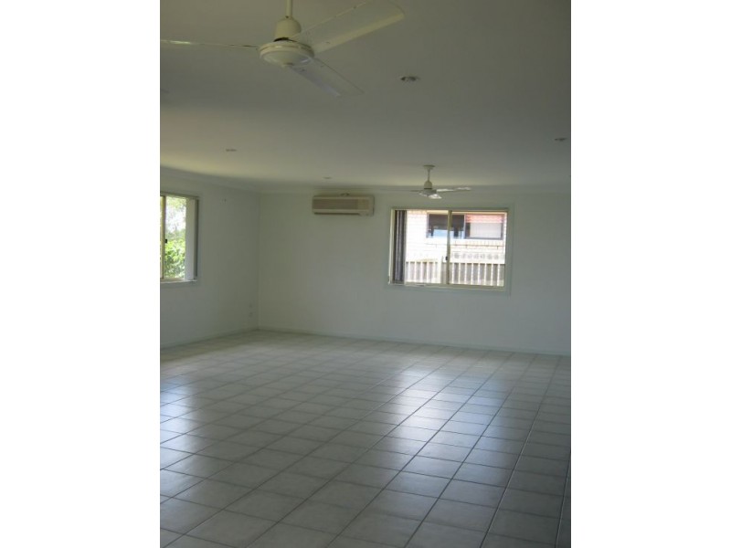 13 MARCOCCI STREET, Urraween QLD 4655