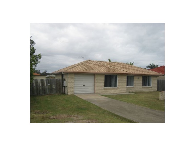 42 Murphy Street, Point Vernon QLD 4655