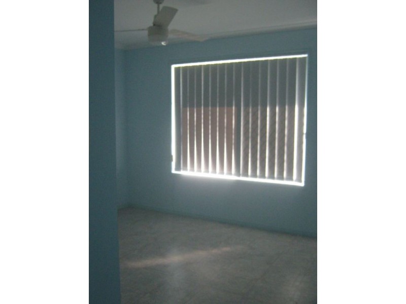 42 Murphy Street, Point Vernon QLD 4655