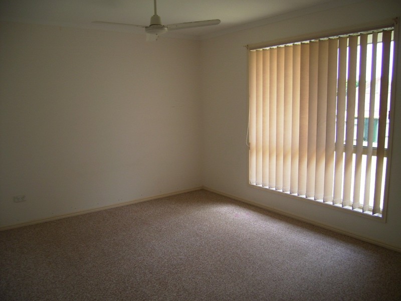 12 Koloi St, Scarness QLD 4655