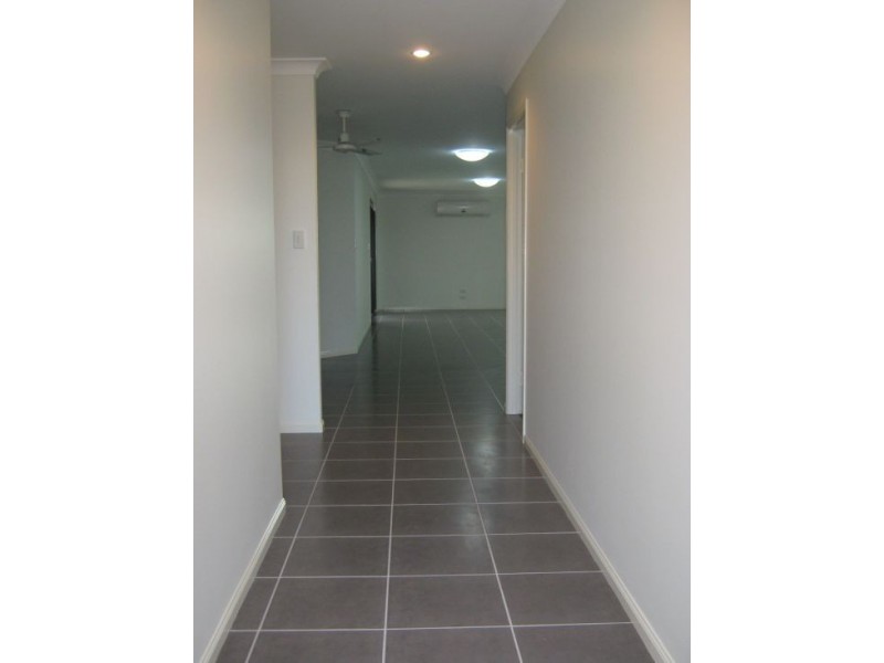 56 EARL ST VINCENT, Eli Waters QLD 4655