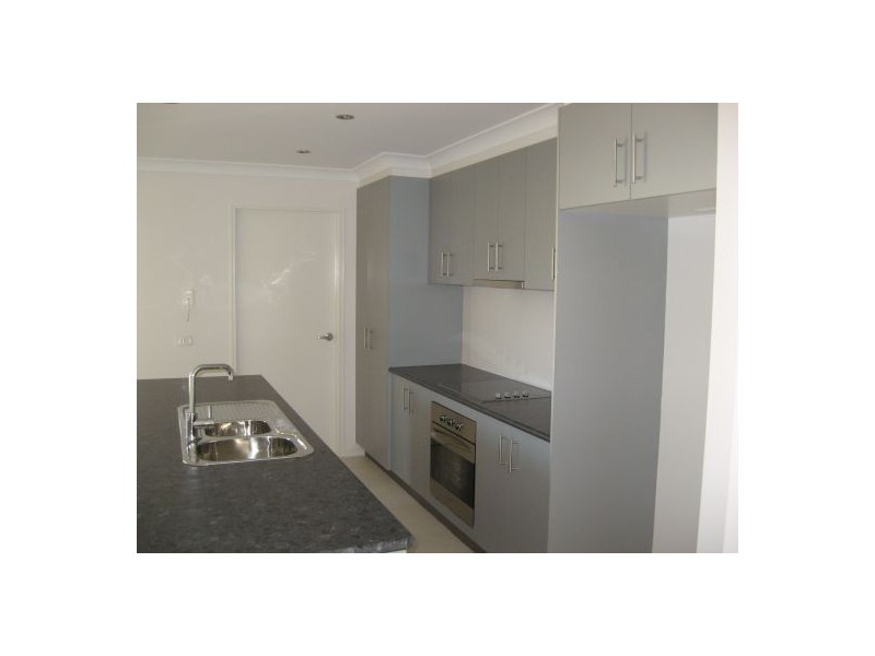 16 Bay Park Road, Wondunna QLD 4655