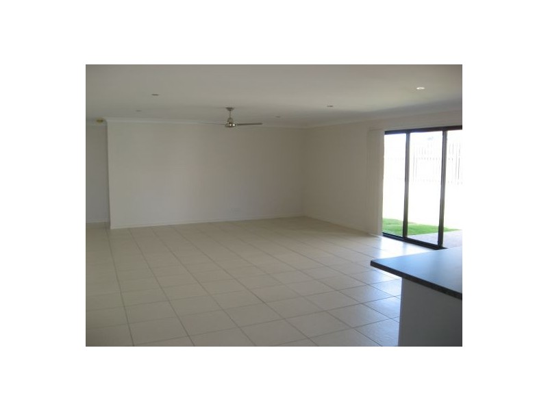 16 Bay Park Road, Wondunna QLD 4655