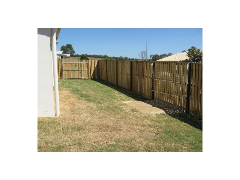 16 Bay Park Road, Wondunna QLD 4655