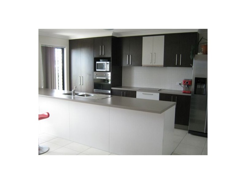 15 BEAGLE AVENUE, Wondunna QLD 4655
