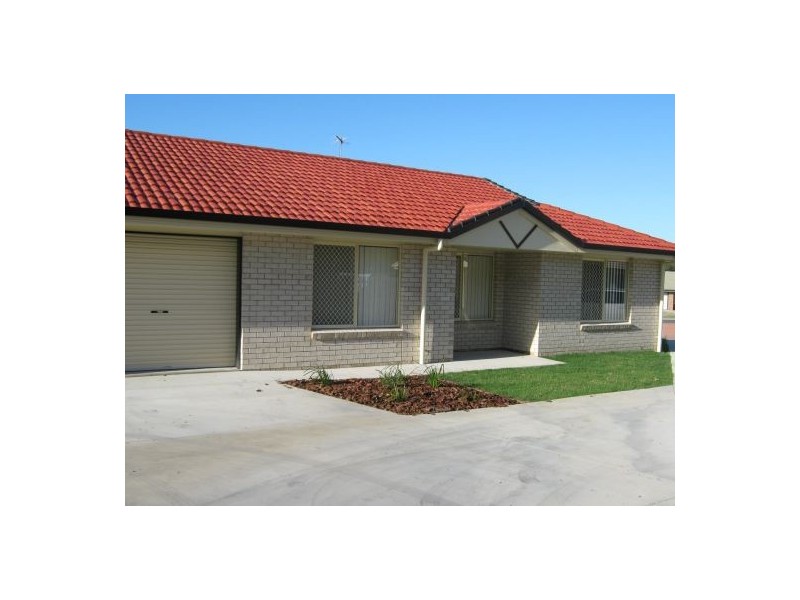 Unit 1 7 Topaz Circuit, Urangan QLD 4655