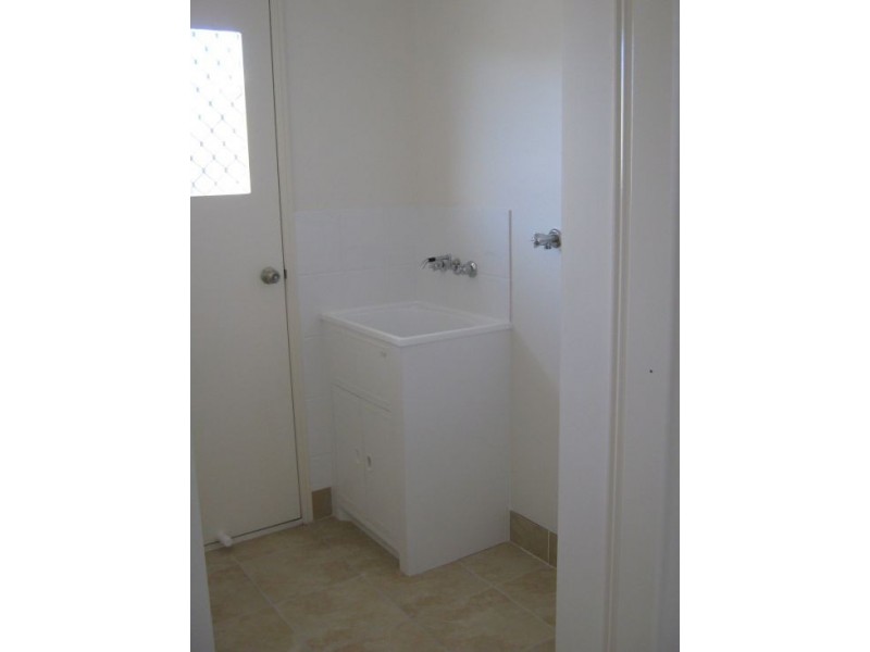 Unit 1 7 Topaz Circuit, Urangan QLD 4655