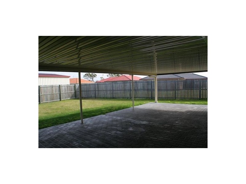 6 Arwon Cl, Point Vernon QLD 4655