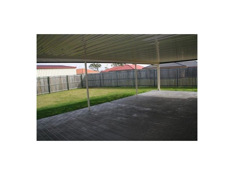 6 Arwon Cl, Point Vernon QLD 4655