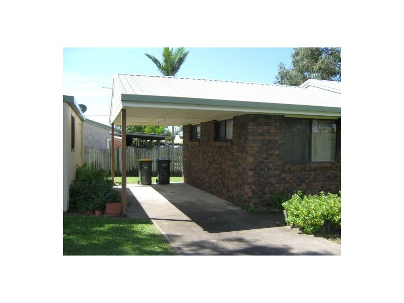 8 Diana Place, Urangan QLD 4655