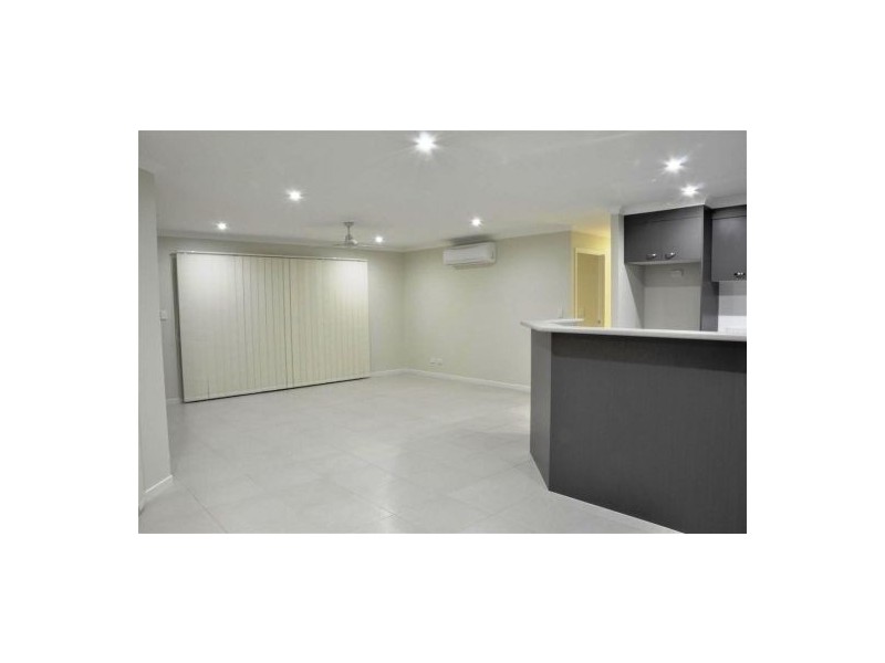 1/B Wongala Way, Eli Waters QLD 4655