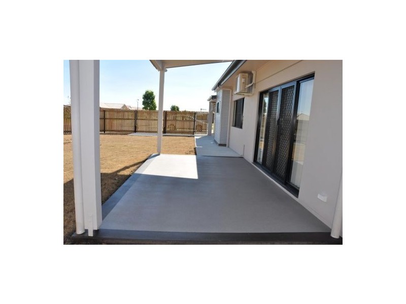1/B Wongala Way, Eli Waters QLD 4655